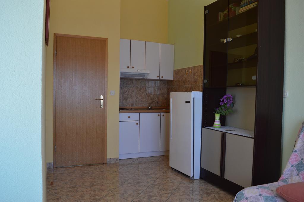 Apartments Majstrovic Живогошче Экстерьер фото